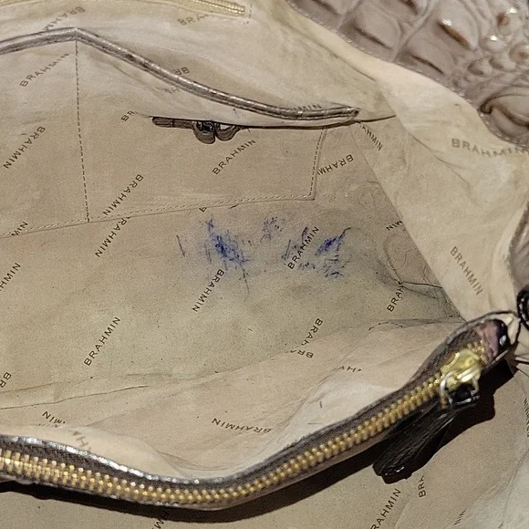 Elegant Crocodile Embossed Tan and Black Women's Bag - Picture 14 of 16